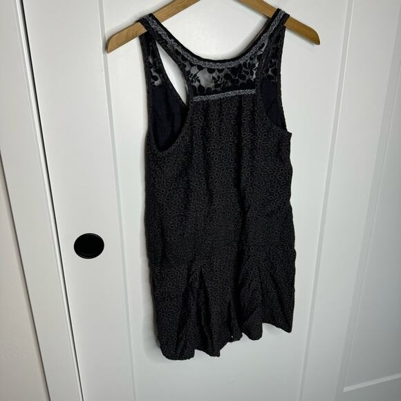 Free People Grey Diamond Print Sleeveless Lace Romper Size 8 - Picture 5 of 6